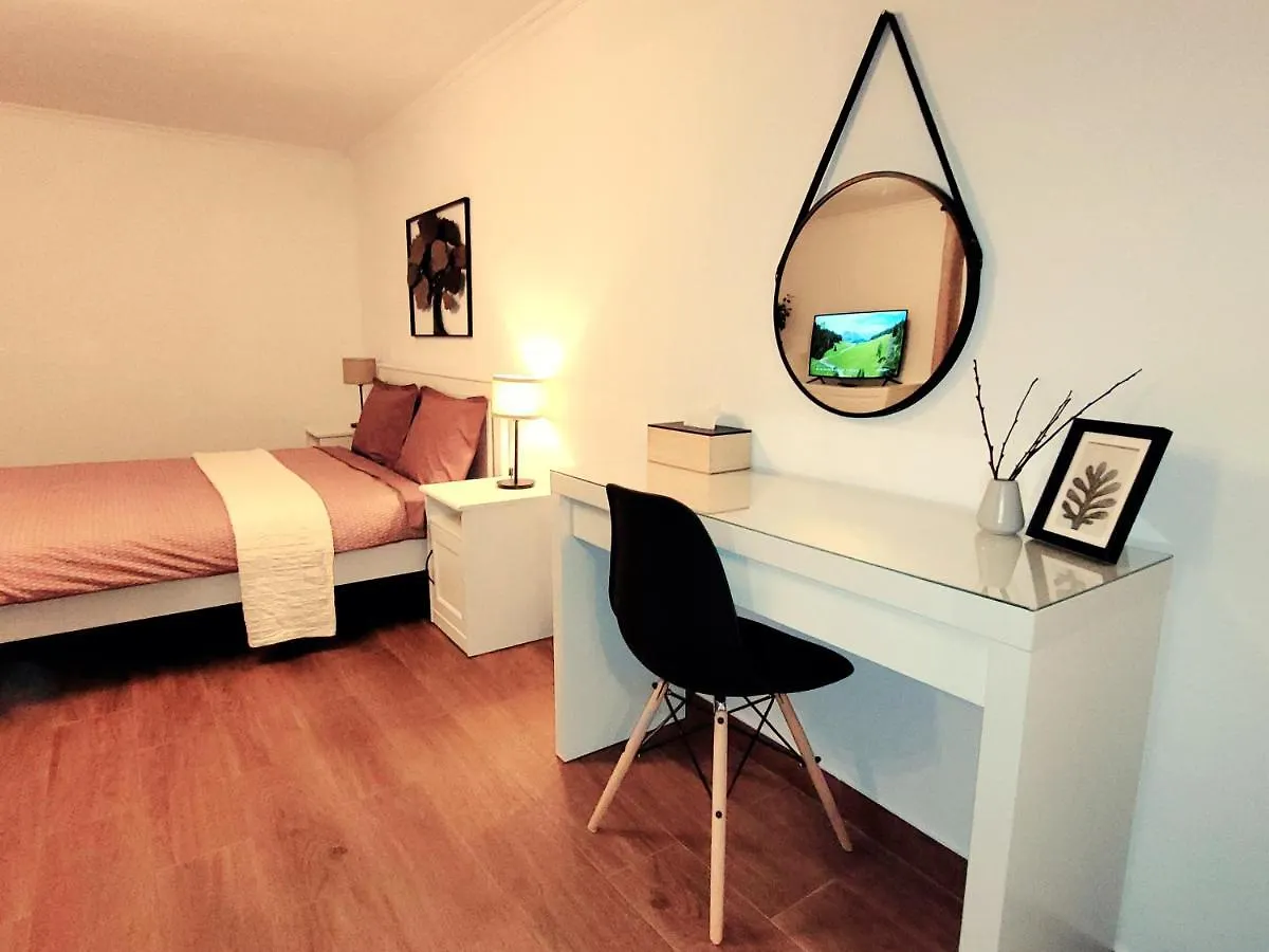 Rose Garden House Apartment Bucharest