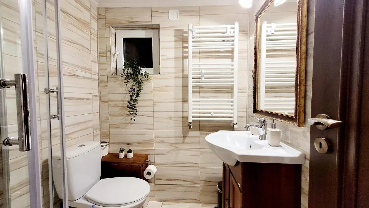 Rose Garden House Apartment Bucharest