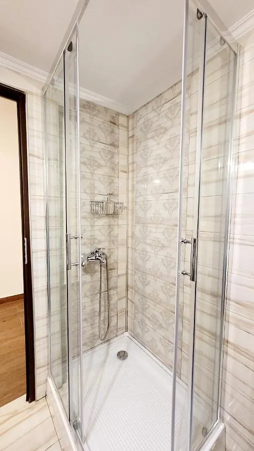 Rose Garden House Apartment Bucharest